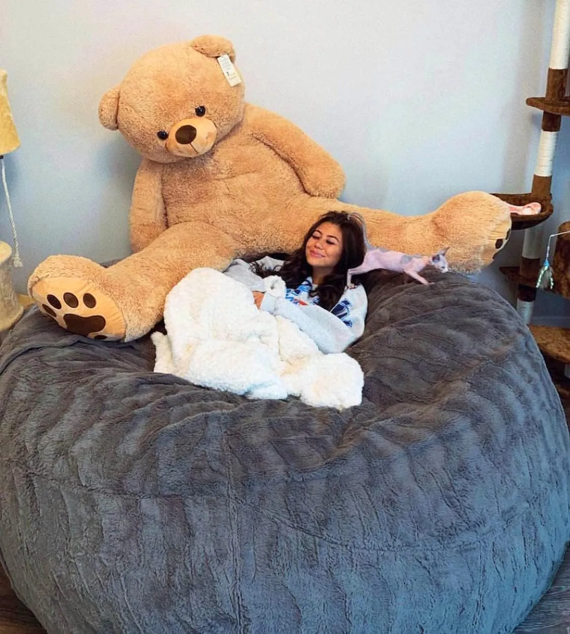 5FT Giant Fur Bean Bag Chair Cover, Ultra Soft Bean Bag Bed for Adults (No Filler, Cover only), Big Round Soft Fluffy Faux Fur Bean Bag Lazy Sofa Bed Cover, Machine Washable Big Size Bean Bag Cover