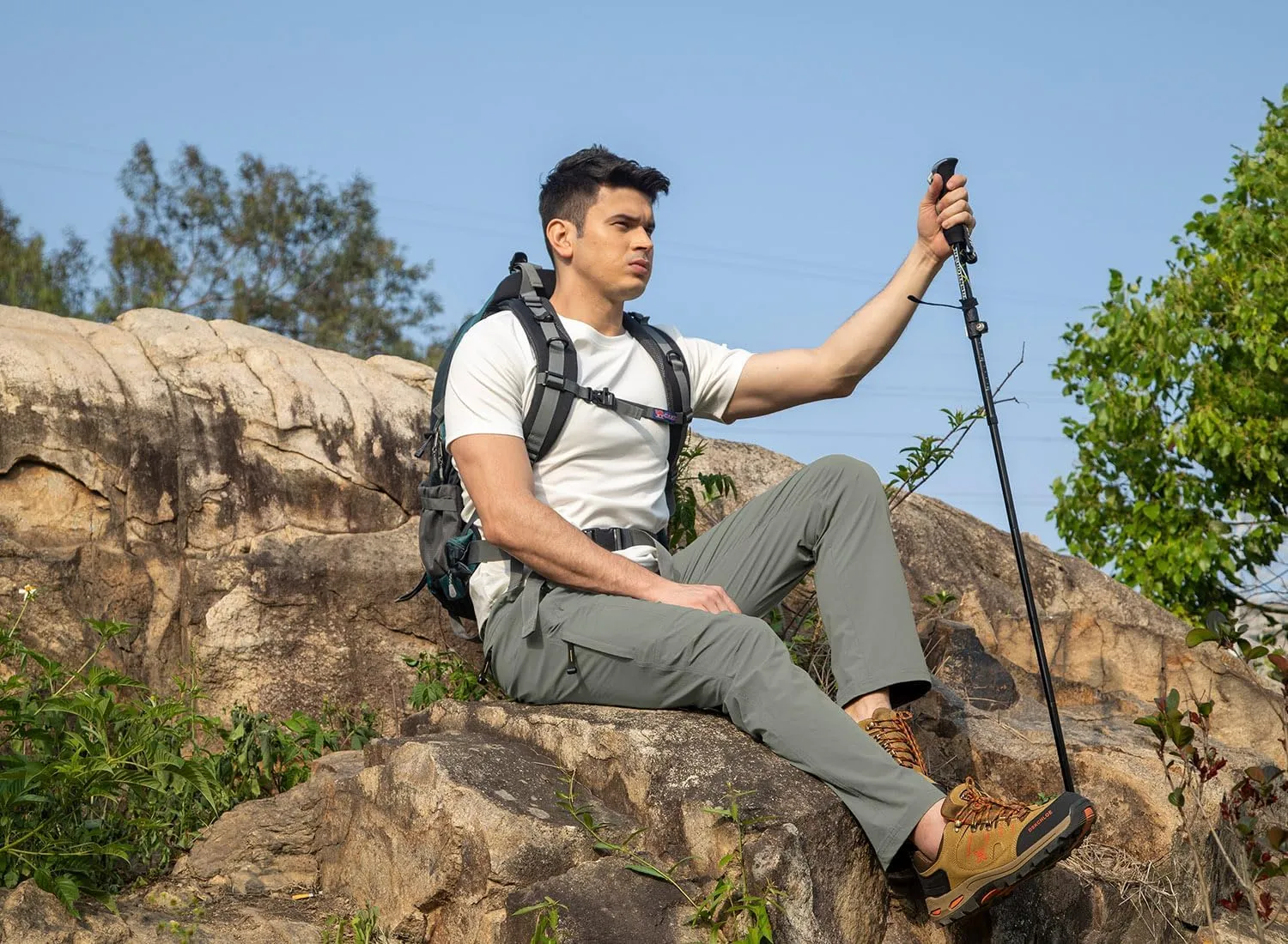 BGOWATU Men's Hiking Pants Quick Dry Lightweight Water Resistant Outdoor Sports Pants with Zipper Cargo Pockets