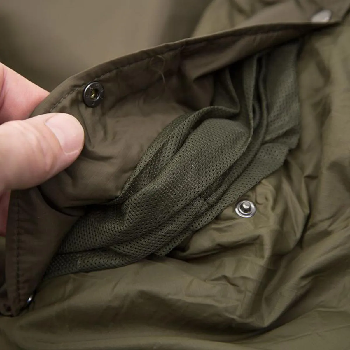 Carinthia Tropen Sleeping Bag with Mosquito Net Olive