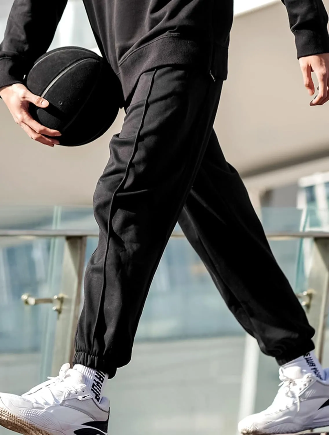 Men's Loose-fit Cotton Sweatpants Athletic Joggers Lounge Pants with Deep Pockets for Basketball Workout