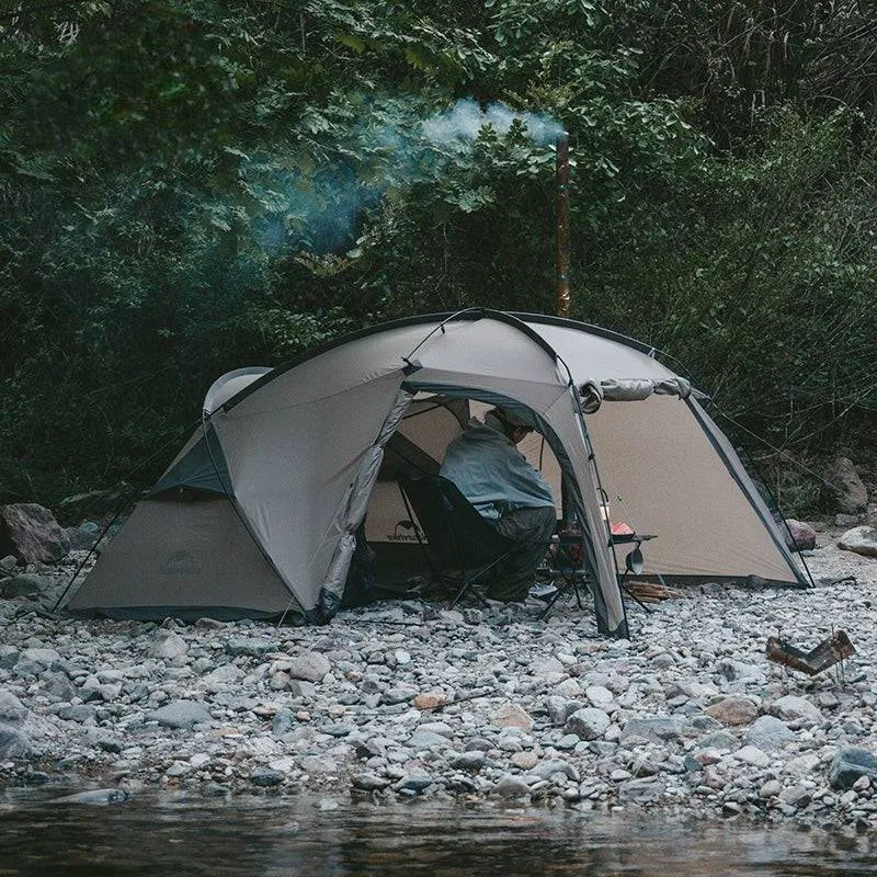 Mountain Peak Hot Tent One-Bedroom One Living Room