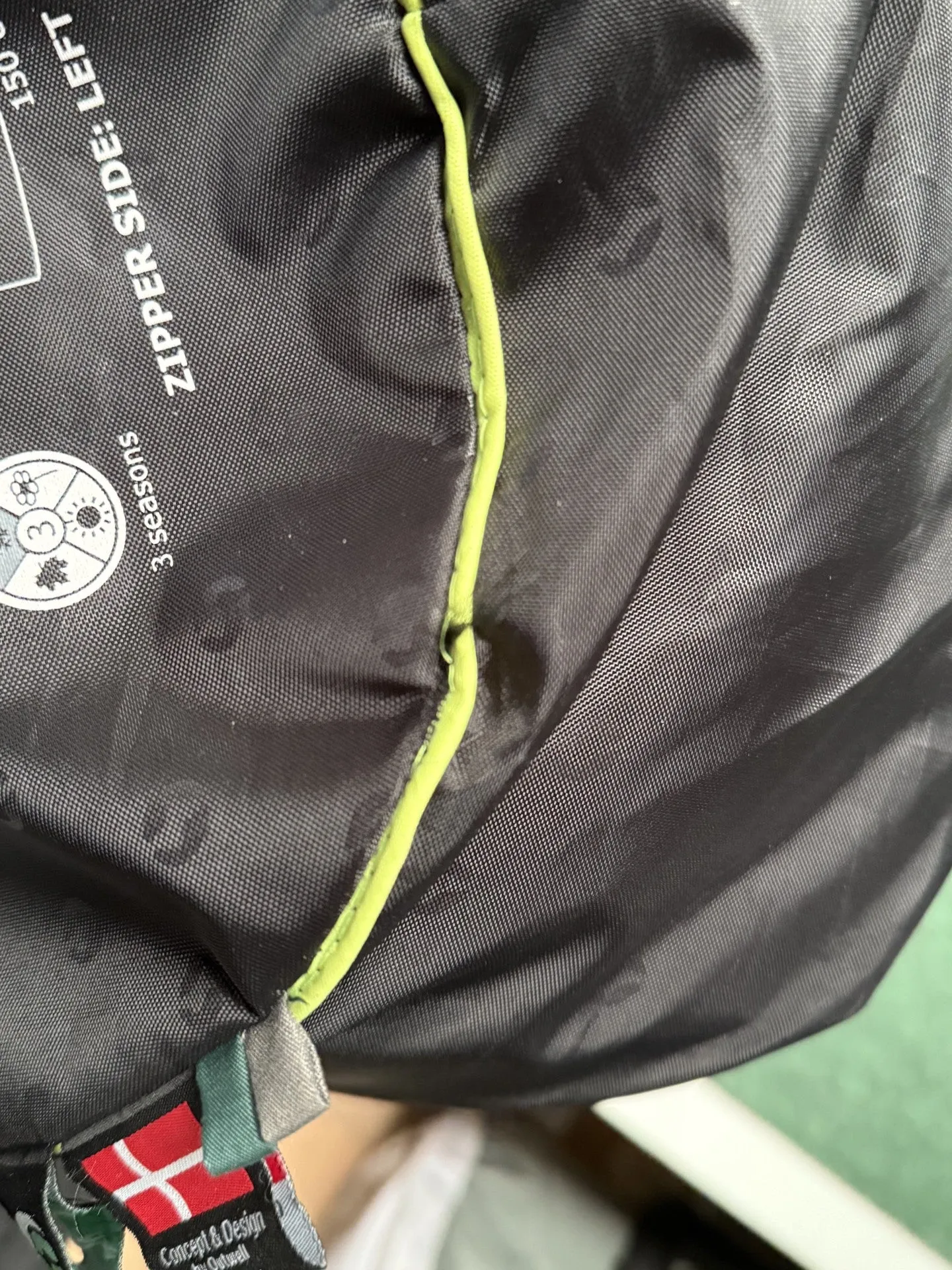 Outwell Roadtrip Double Sleeping Bag 2024 Campaign Special in Green & Grey