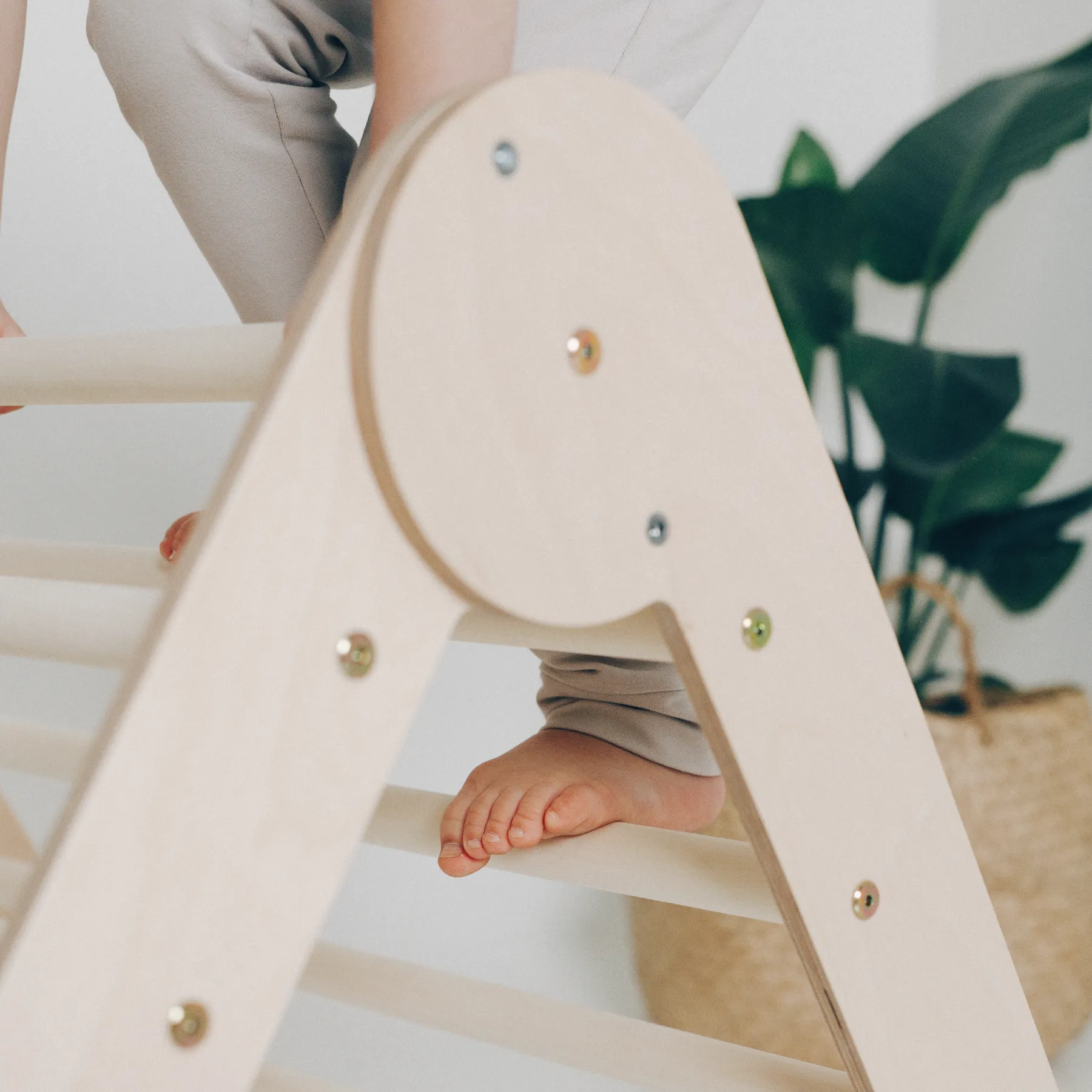 Pikler triangle set with adjustable height