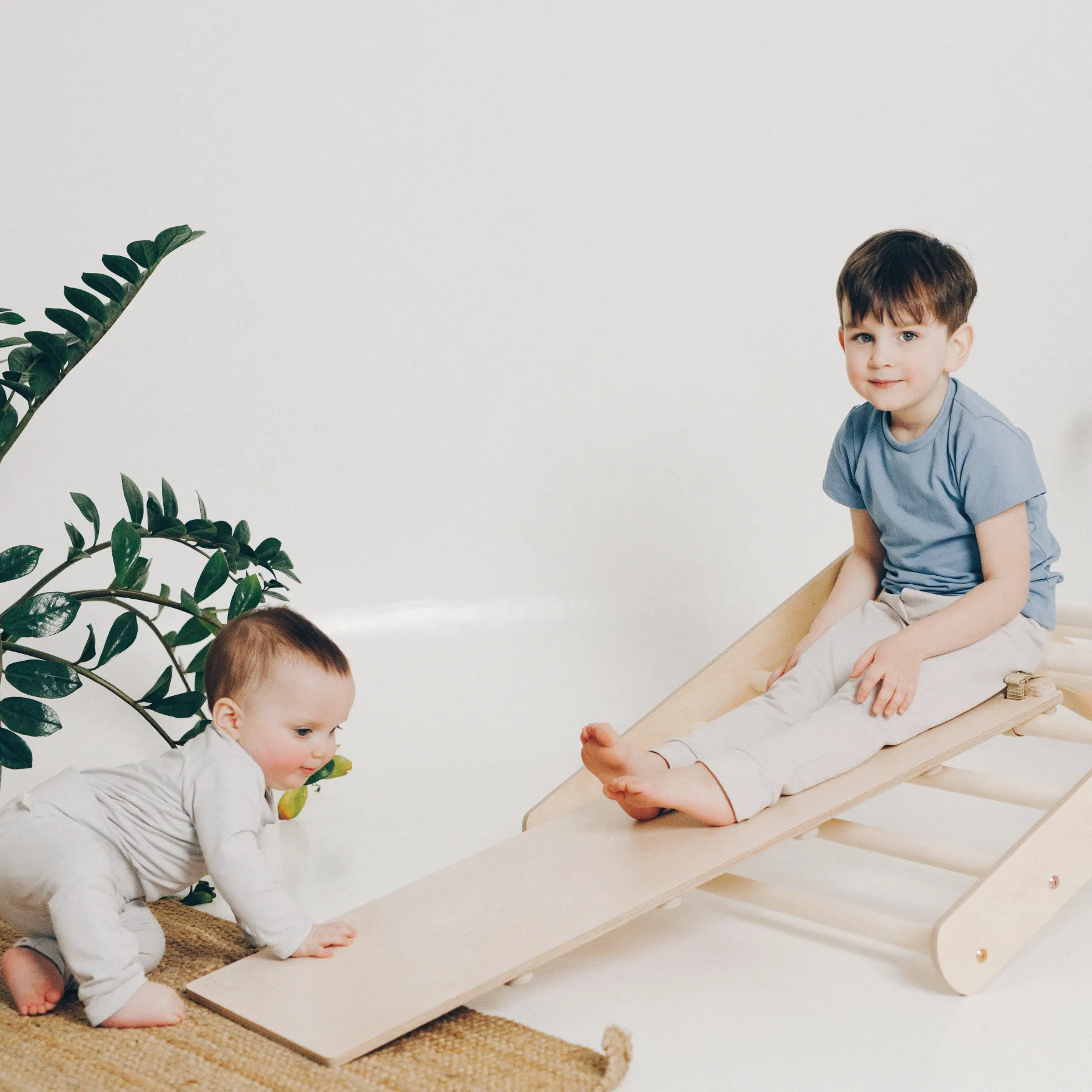 Pikler triangle set with adjustable height
