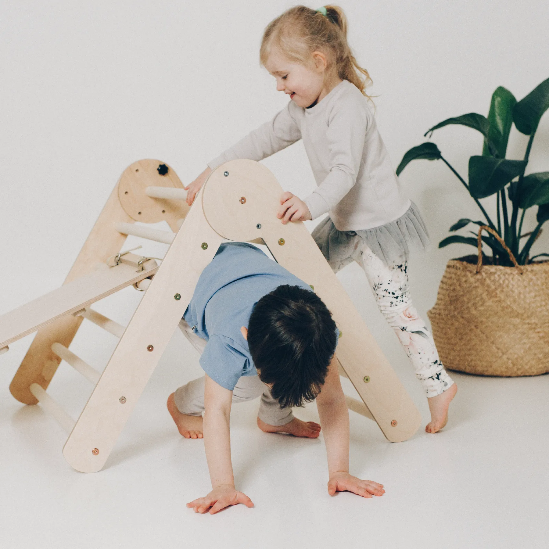 Pikler triangle set with adjustable height