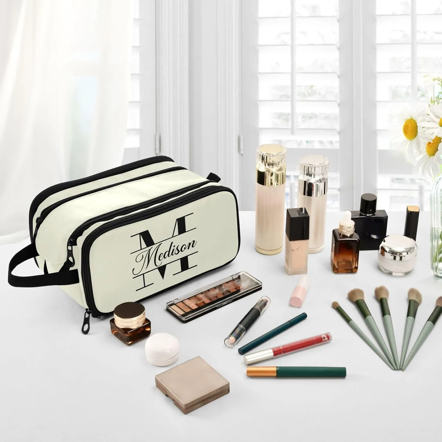 Sinestour Beige Custom Makeup Bag, Large Capacity Personalized Toiletry Bag Cosmetic Bag for Travel Shower Bathroom Bag for Cosmetics Hotel Women